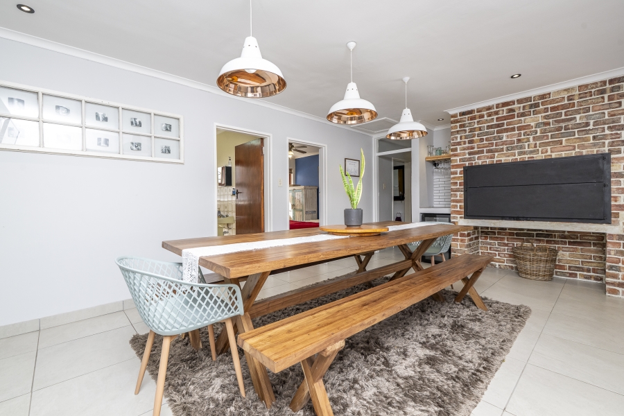 5 Bedroom Property for Sale in Eversdal Western Cape